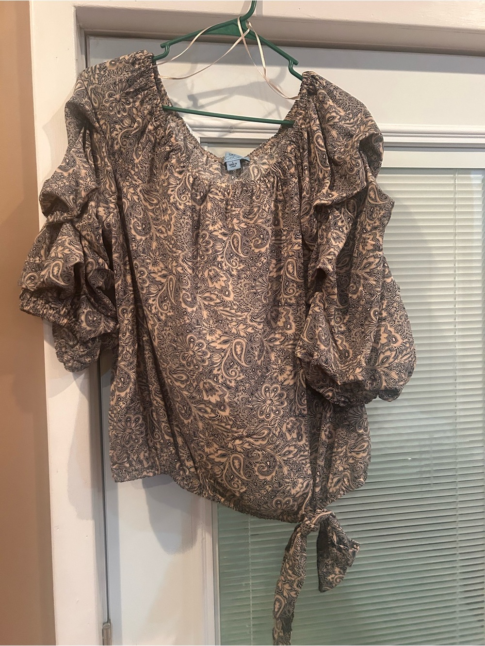 Paisley Print Puff-Sleeve Tie-Hem Top - Taupe